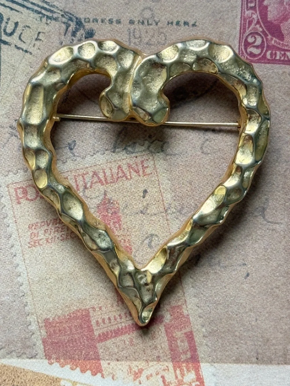 VINTAGE Hammered Chunky Gold Heart Brooch